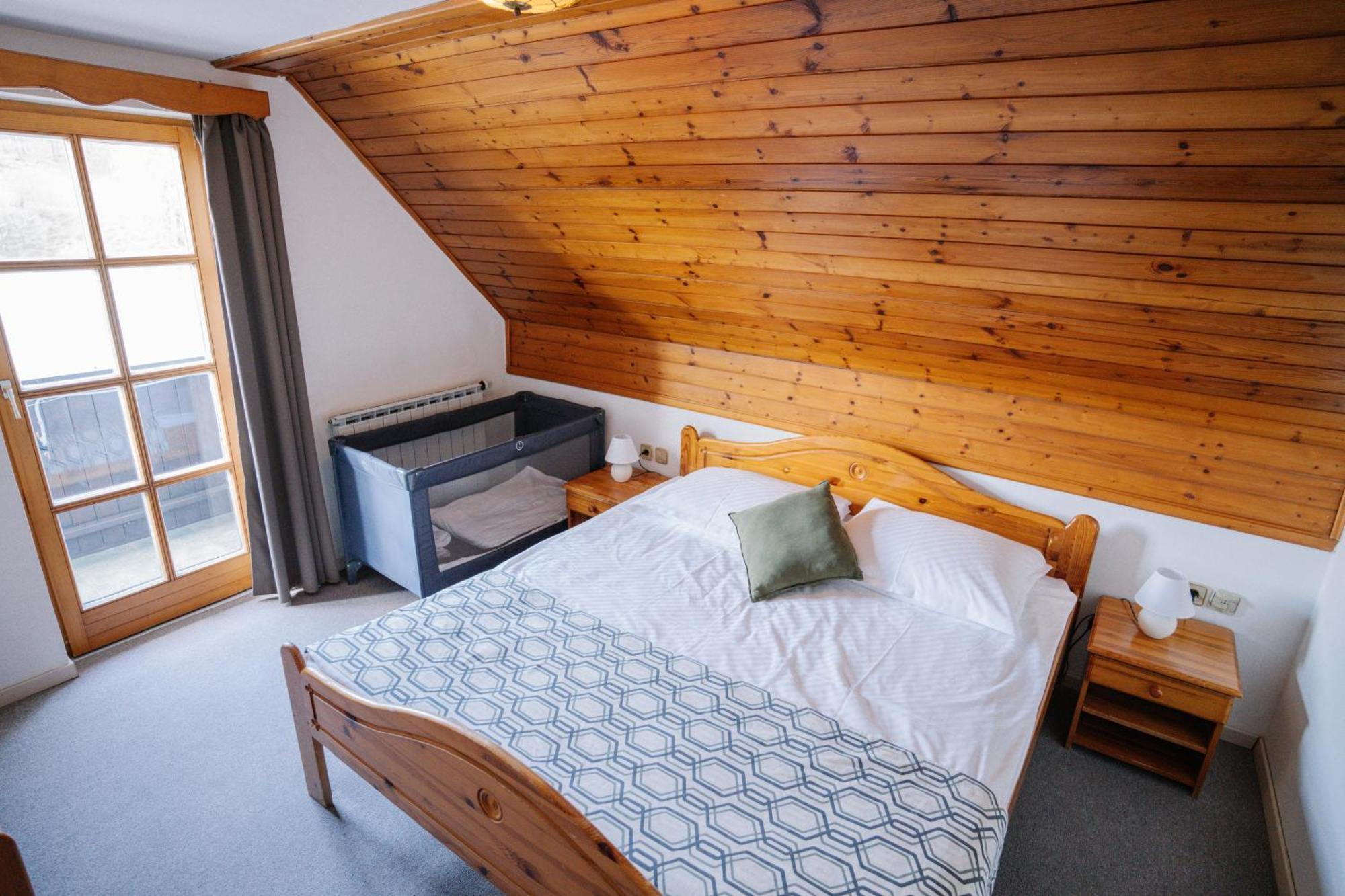 Guesthouse Jelenov Greben Подчетртек Экстерьер фото